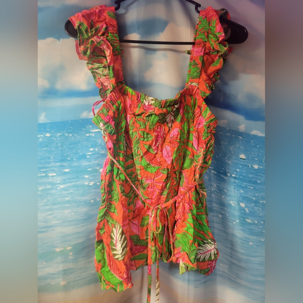Rose + Olive NWT Vibrant Floral Ruffle‎ Top Size Small
